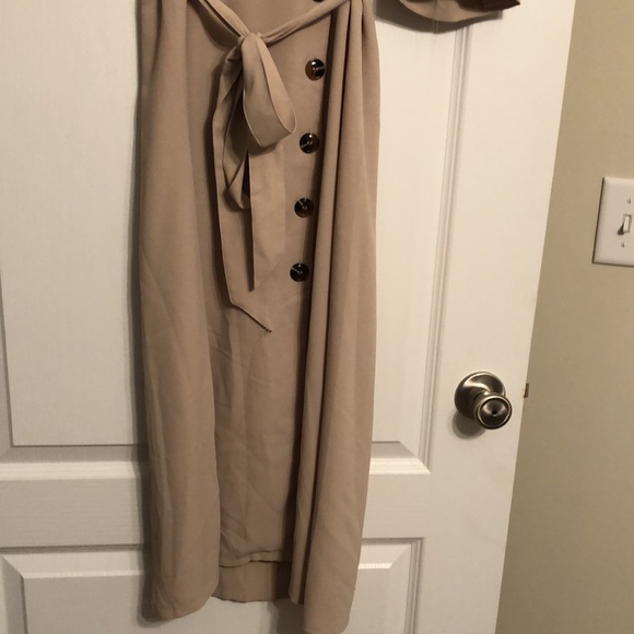 Entro safari style dress - Picture 3 of 10